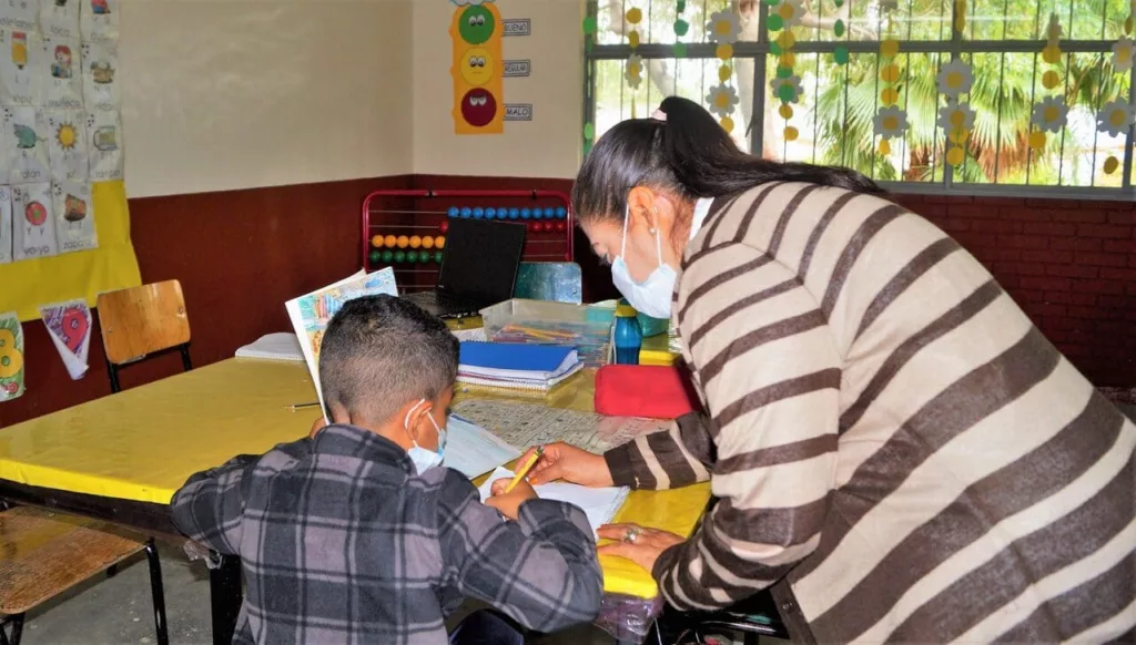 La Noble Labor de la Educación Especial: Maestras Detallan su Trabajo de Inclusión